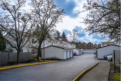 9348 SW Sutton Pl, Tigard, OR 97223 - Photo 48