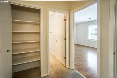 9348 SW Sutton Pl, Tigard, OR 97223 - Photo 28