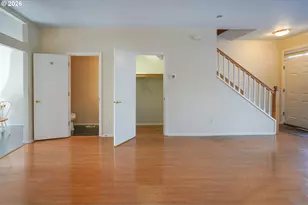 9348 SW Sutton Pl, Tigard, OR 97223 - Photo 14