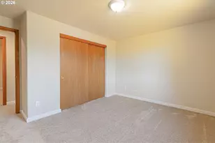 1729 Hartford Dr, Forest Grove, OR 97116 - Photo 12
