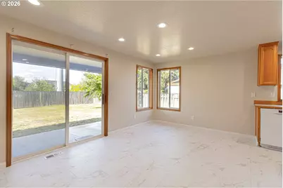 1729 Hartford Dr, Forest Grove, OR 97116 - Photo 10