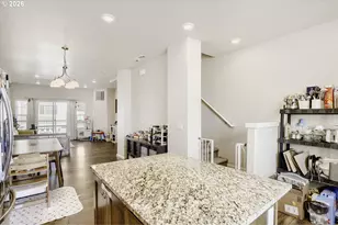 7452 NW Elise Ave, Portland, OR 97229 - Photo 16