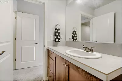 7452 NW Elise Ave, Portland, OR 97229 - Photo 20