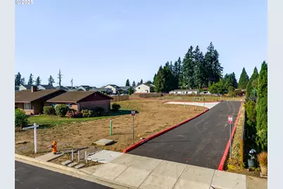 1491 S Fir St #18, Canby, OR 97013 - Photo 2