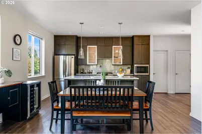 1905 NE Ainsworth St, Portland, OR 97211 - Photo 8
