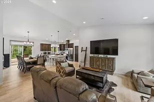 385 Pacific Dunes Dr, North Bend, OR 97459 - Photo 14