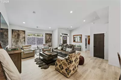 385 Pacific Dunes Dr, North Bend, OR 97459 - Photo 16