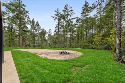385 Pacific Dunes Dr, North Bend, OR 97459 - Photo 6
