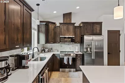 385 Pacific Dunes Dr, North Bend, OR 97459 - Photo 26