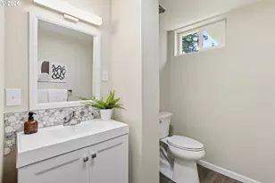 14205 NE Fremont Ct, Portland, OR 97230 - Photo 30