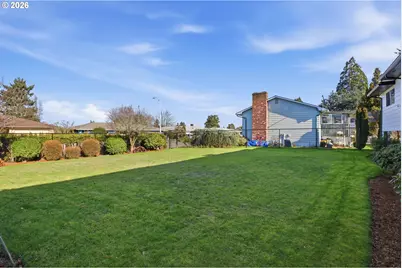 14205 NE Fremont Ct, Portland, OR 97230 - Photo 36