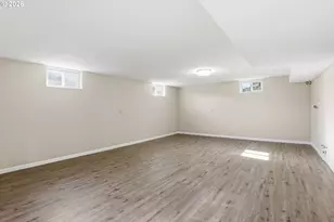 14205 NE Fremont Ct, Portland, OR 97230 - Photo 26