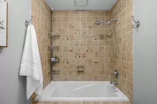 2641 SW Ridge Dr, Portland, OR 97219 - Photo 24