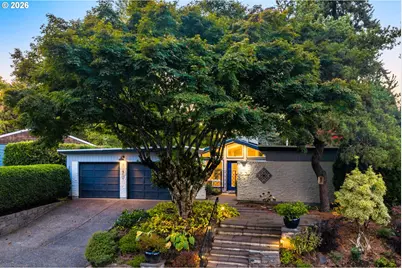 2641 SW Ridge Dr, Portland, OR 97219 - Photo 2