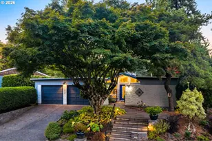 2641 SW Ridge Dr, Portland, OR 97219 - Photo 2