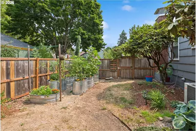 7075 N Cambridge Ave, Portland, OR 97203 - Photo 28