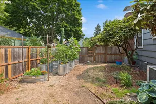 7075 N Cambridge Ave, Portland, OR 97203 - Photo 28