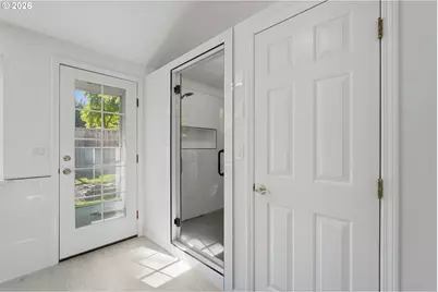 17903 Ridge Lake Dr, Lake Oswego, OR 97034 - Photo 18