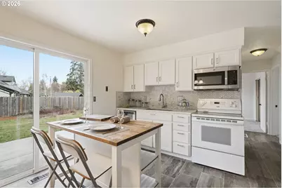 1565 E Main St, Hillsboro, OR 97123 - Photo 2