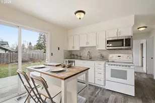 1565 E Main St, Hillsboro, OR 97123 - Photo 2