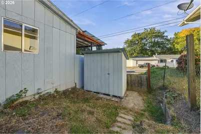 541 Mont St, Canyonville, OR 97417 - Photo 26