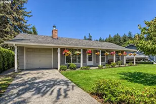 16827 SE Rhine St, Portland, OR 97236 - Photo 2