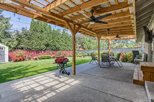 16827 SE Rhine St, Portland, OR 97236 - Photo 16