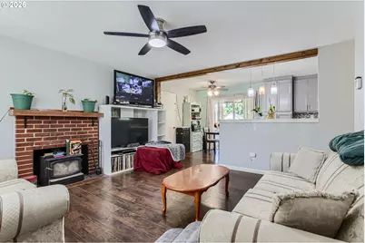 16827 SE Rhine St, Portland, OR 97236 - Photo 4