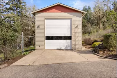 1791 Scotts Valley Rd, Yoncalla, OR 97499 - Photo 32