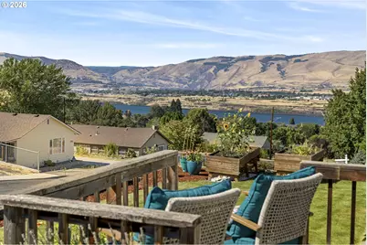 1718 Nevada St, The Dalles, OR 97058 - Photo 6