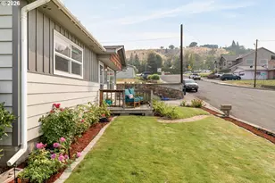 1718 Nevada St, The Dalles, OR 97058 - Photo 34