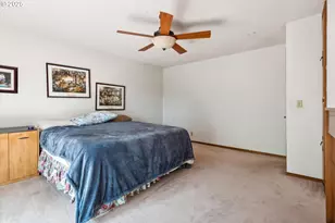 830 SE 59th Ave, Hillsboro, OR 97123 - Photo 18