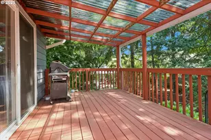 830 SE 59th Ave, Hillsboro, OR 97123 - Photo 32