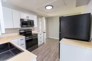2306 Jefferson St, Sweet Home, OR 97386 - Photo 16
