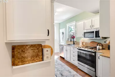 8615 SW Pinebrook St, Tigard, OR 97224 - Photo 14