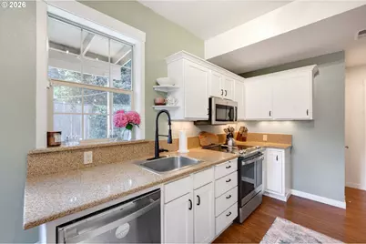 8615 SW Pinebrook St, Tigard, OR 97224 - Photo 12
