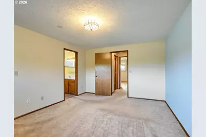 2056 King Way, Woodburn, OR 97071 - Photo 16