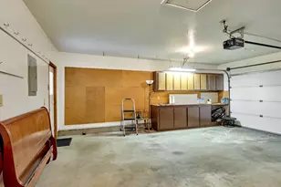 2056 King Way, Woodburn, OR 97071 - Photo 24