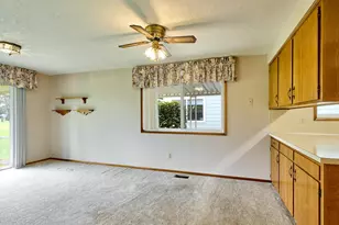 2056 King Way, Woodburn, OR 97071 - Photo 8