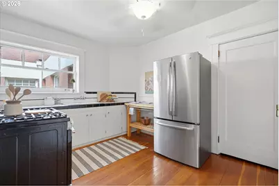 2083 NW Johnson St #64, Portland, OR 97209 - Photo 16