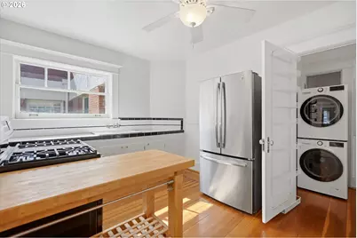2083 NW Johnson St #64, Portland, OR 97209 - Photo 18