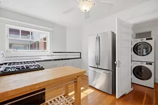 2083 NW Johnson St, Portland, OR 97209 - Photo 18