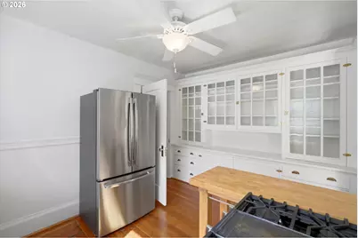 2083 NW Johnson St #64, Portland, OR 97209 - Photo 16