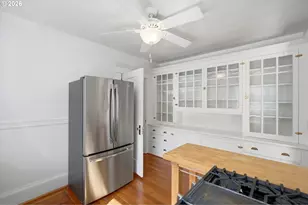 2083 NW Johnson St, Portland, OR 97209 - Photo 16