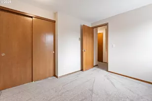 251 NE Village Squire Ave, Gresham, OR 97030 - Photo 34