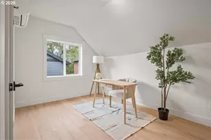 4234 SE Yamhill St, Portland, OR 97215 - Photo 16