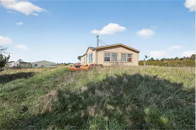 89953 Seales Rd, Warrenton, OR 97146 - Photo 12