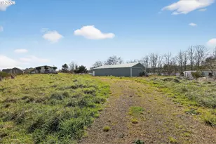 89953 Seales Rd, Warrenton, OR 97146 - Photo 8