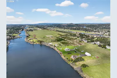 89953 Seales Rd, Warrenton, OR 97146 - Photo 2