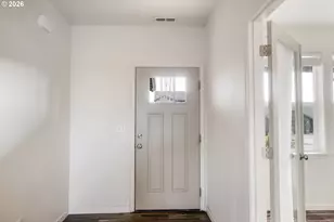 4680 Glacier Meadows Loop, Springfield, OR 97478 - Photo 8